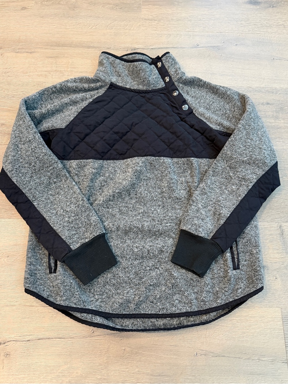 Abercrombie & fitch snap mock neck pullover quilted fleece sweater black grey